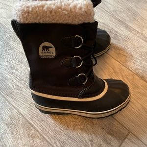 YOUTH YOOT PAC™ NYLON BOOT SIZE 3 KIDS BLACK GREAT CONDITION USED LIGHTLY